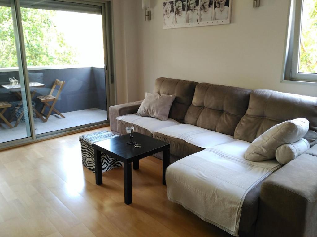 Luxury Flat, 3 Bedrooms, 2 Bathrooms And Swimming Pool Next To The Beach!! San Adrián de Besós Zewnętrze zdjęcie