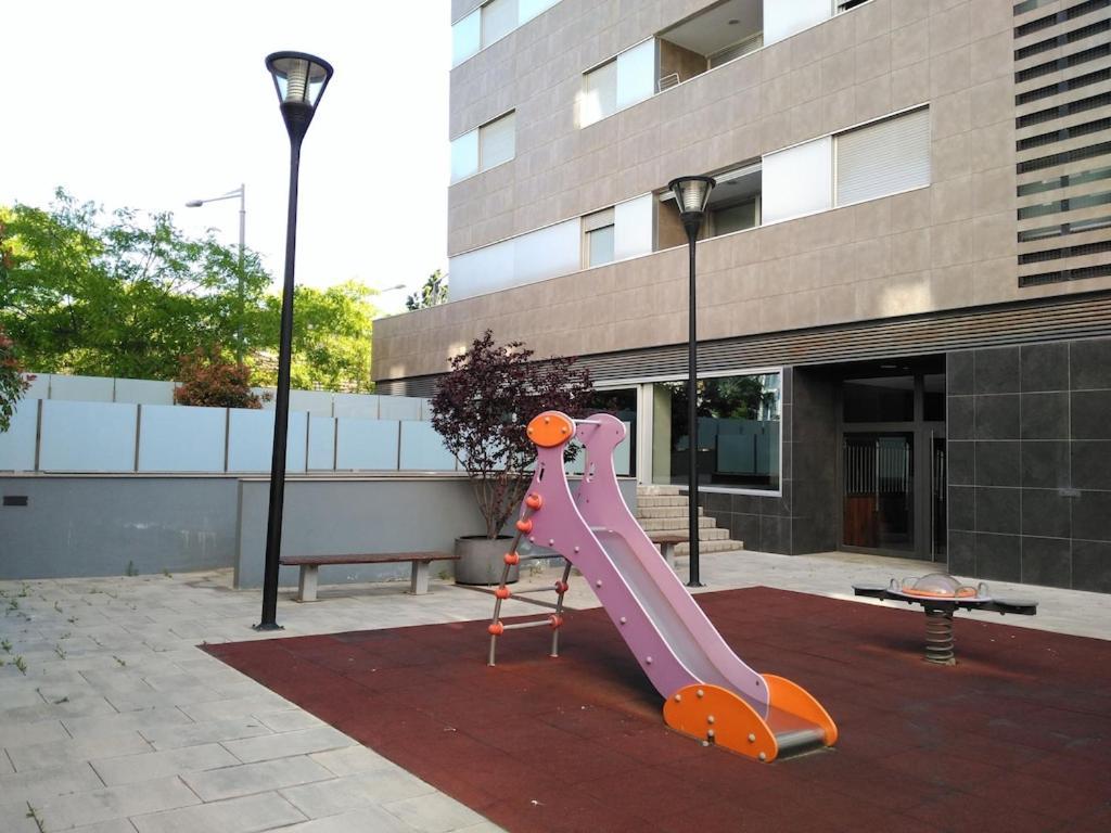 Luxury Flat, 3 Bedrooms, 2 Bathrooms And Swimming Pool Next To The Beach!! San Adrián de Besós Zewnętrze zdjęcie